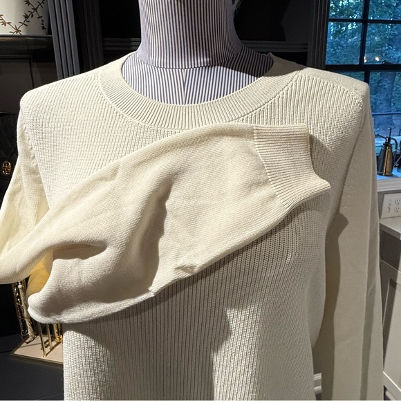 Akris Punto Embroidered Ivory Shirttail Sweater – Size 10 - Picture 10 of 10